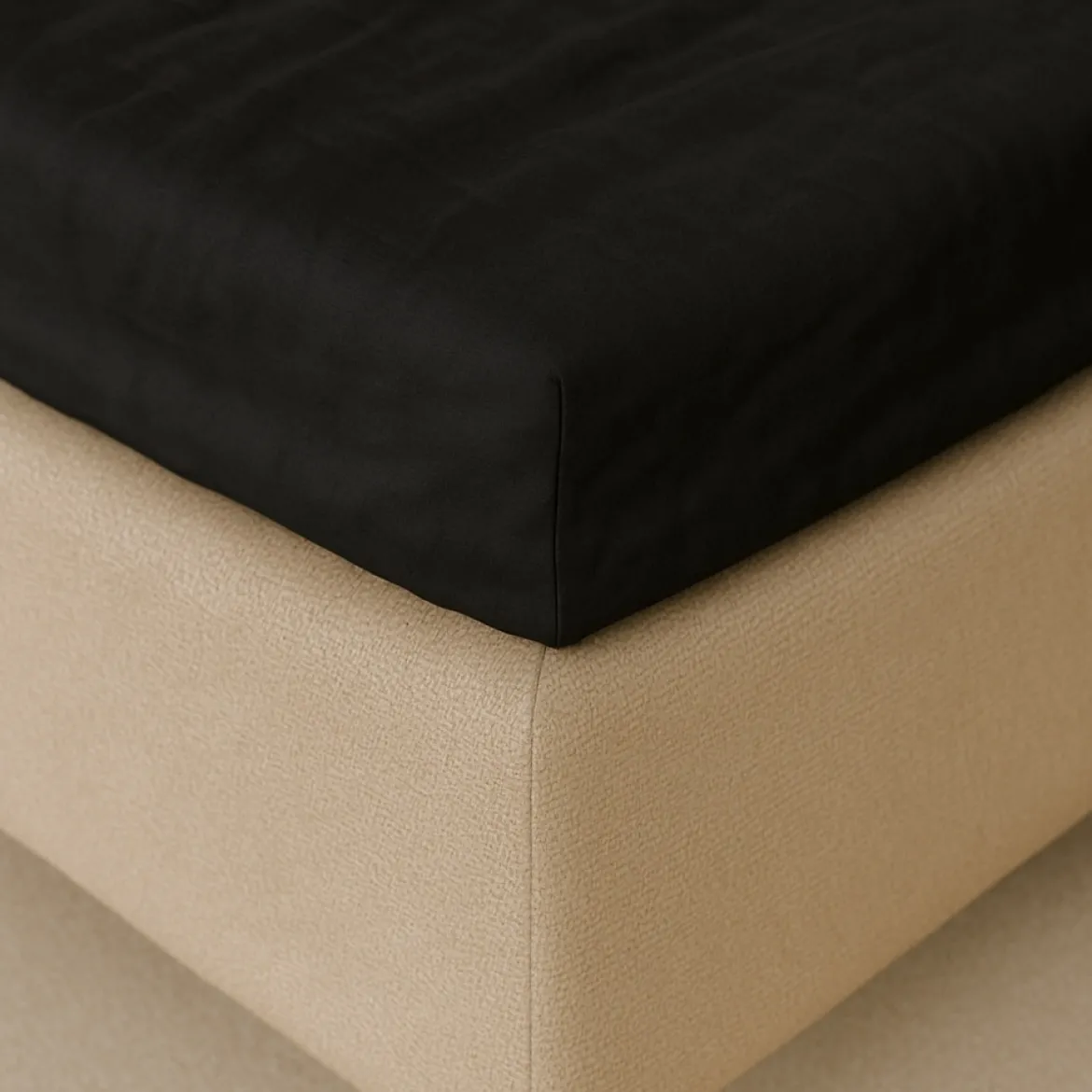Kuvertlagen 100x200 cm - bomuldssatin - Soft feel - sort - Luna Denmark