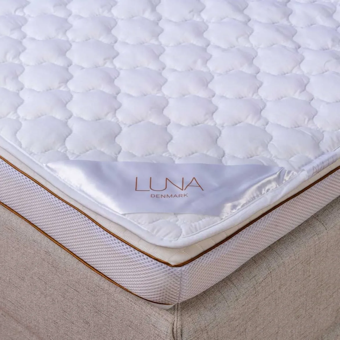 Prestige Topmadras U-split 180x200 cm - Latex Cloud - Luna Denmark